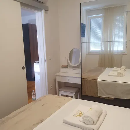 Gold Shine Apartamento Zadar