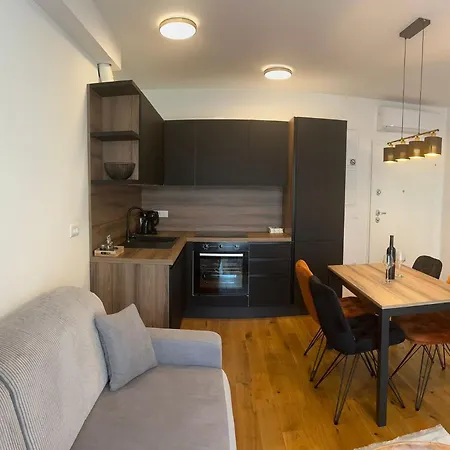 Gold Shine Apartamento *